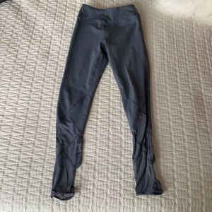 The best light gray Zella leggings.